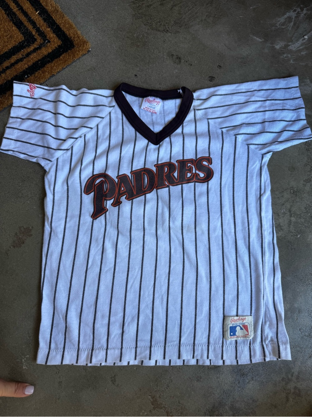 Vintage San Diego Padres shirts youth size large